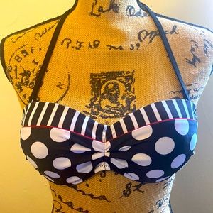 white and black bikini bra size L